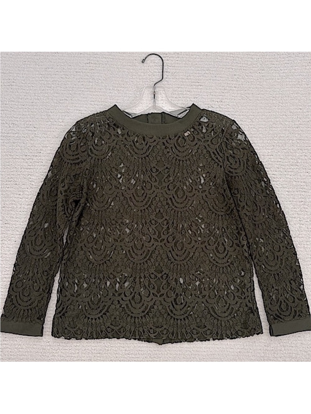 BANANA REPUBLIC CORDED LACE, GREEN BLOUSE WITH BACK BUTTONS- SIZE XS - Picture 1 of 17